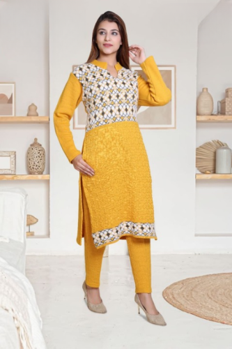 LADIES WOOLLEN KURTI PLAZO SET